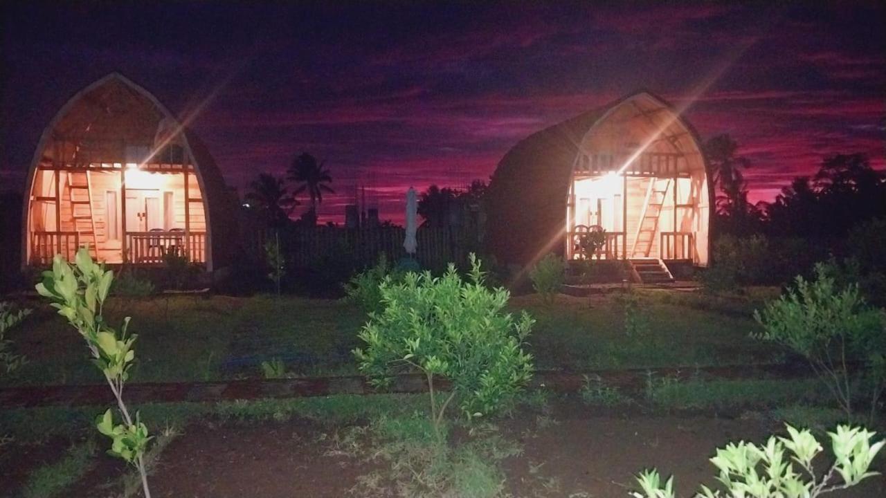 Raturinjani Homestay Selong Exterior foto