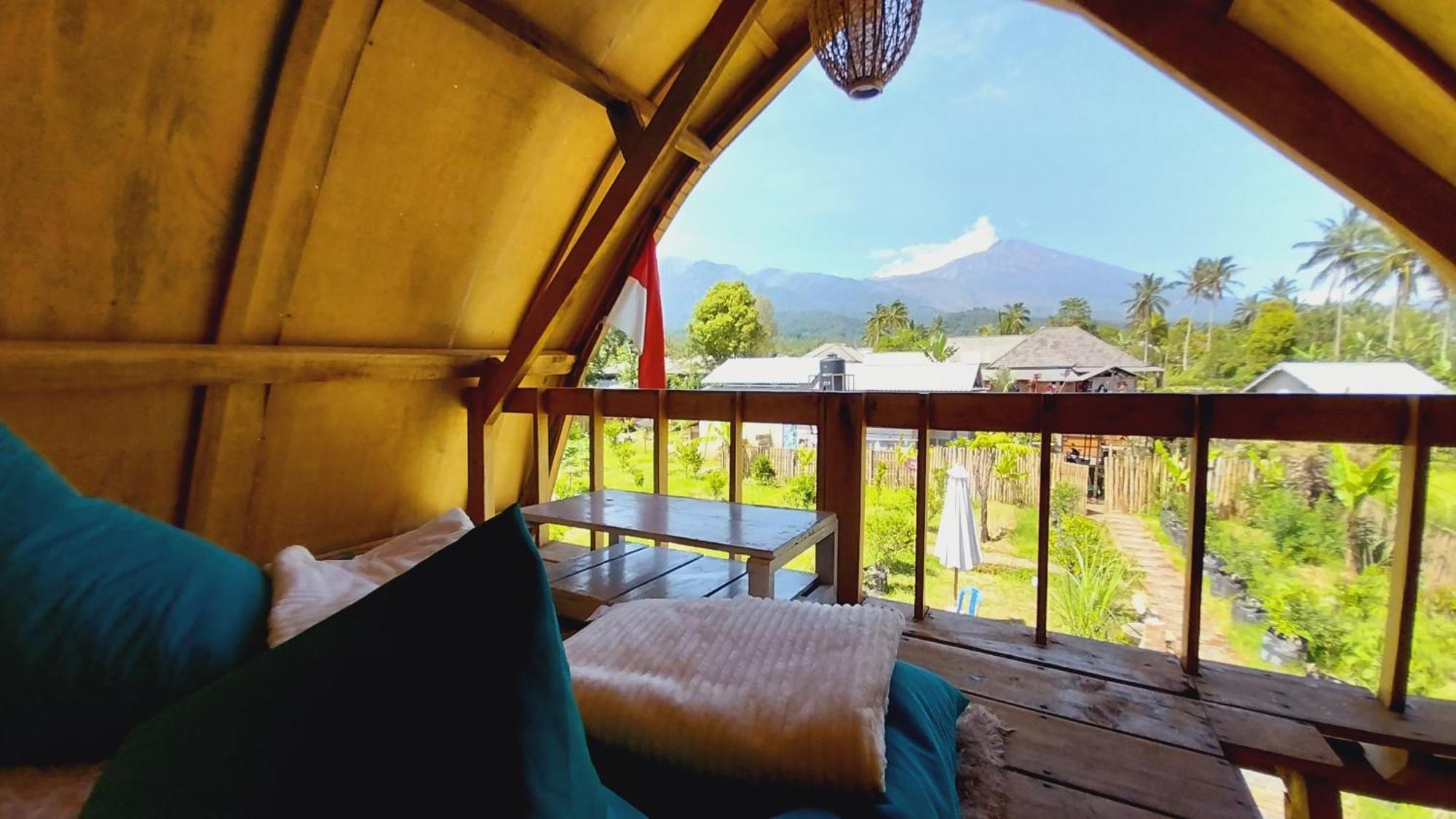 Raturinjani Homestay Selong Exterior foto
