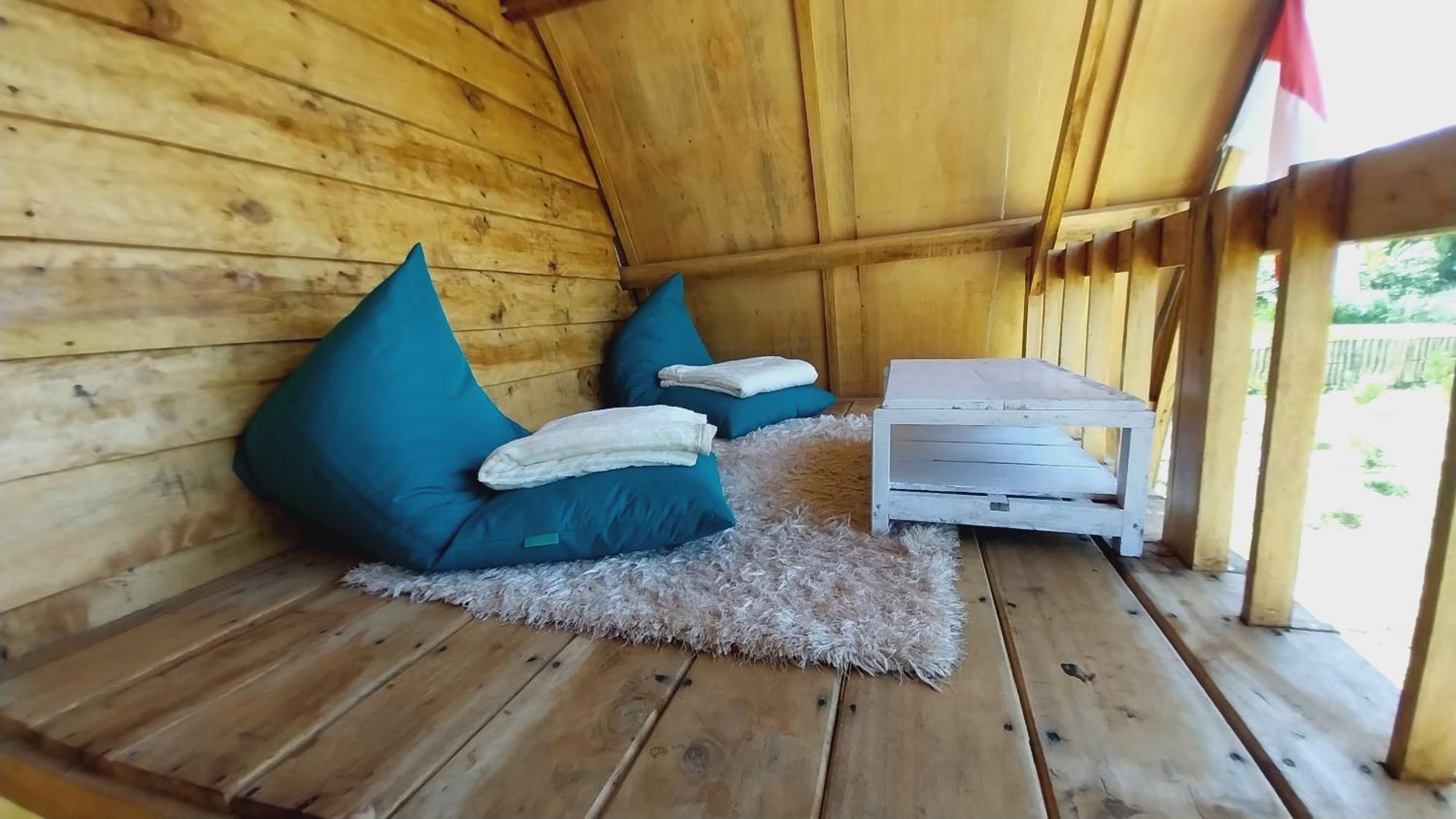 Raturinjani Homestay Selong Exterior foto