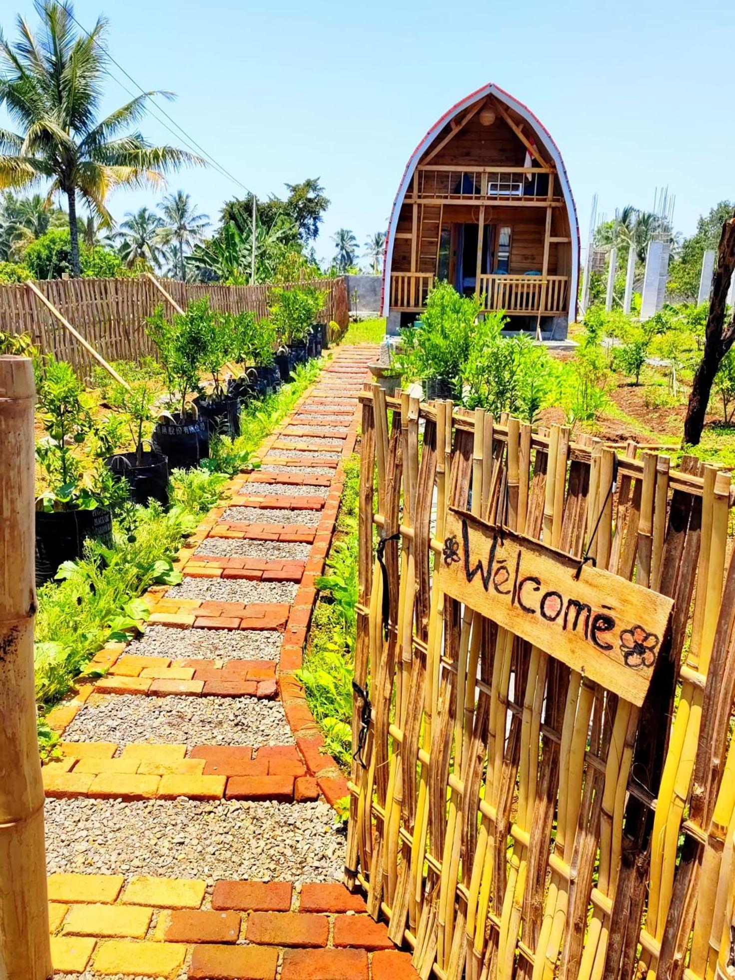 Raturinjani Homestay Selong Exterior foto