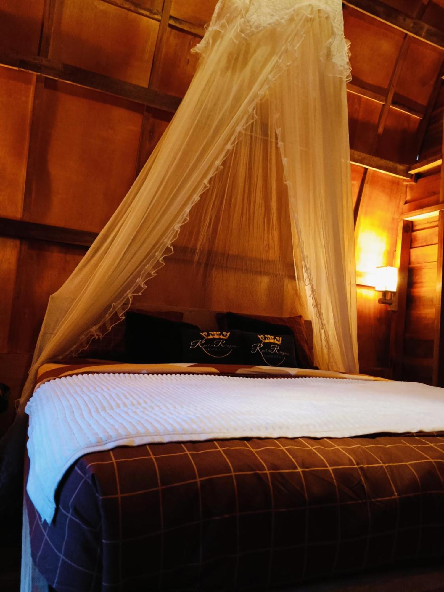 Raturinjani Homestay Selong Exterior foto